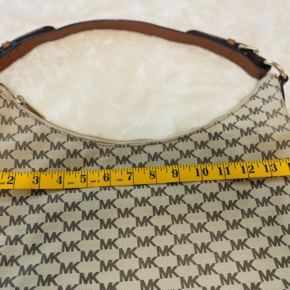 Michael Kors Nolita Large Hobo Bag with Signature Logo - Picture 5 of 6